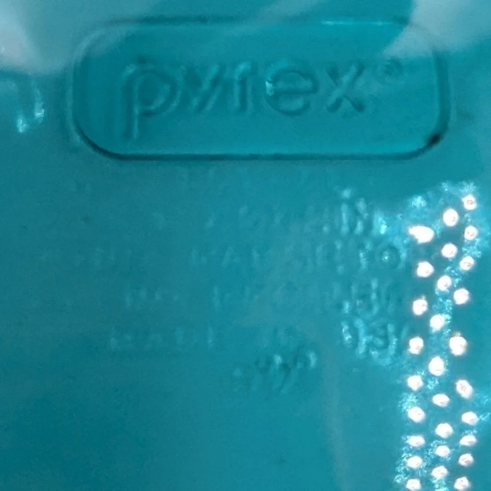 Pyrex Baking Dish Teal Blue Glass 3qt Rectangular Roaster with Lid 13x9x2in